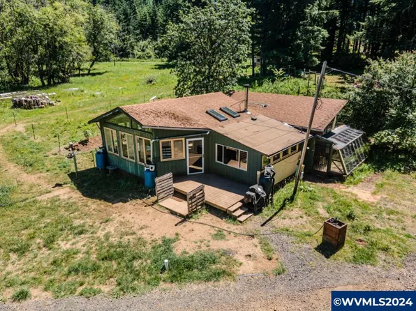 2803 Spring Villa Rd SE, Silverton, OR 97381