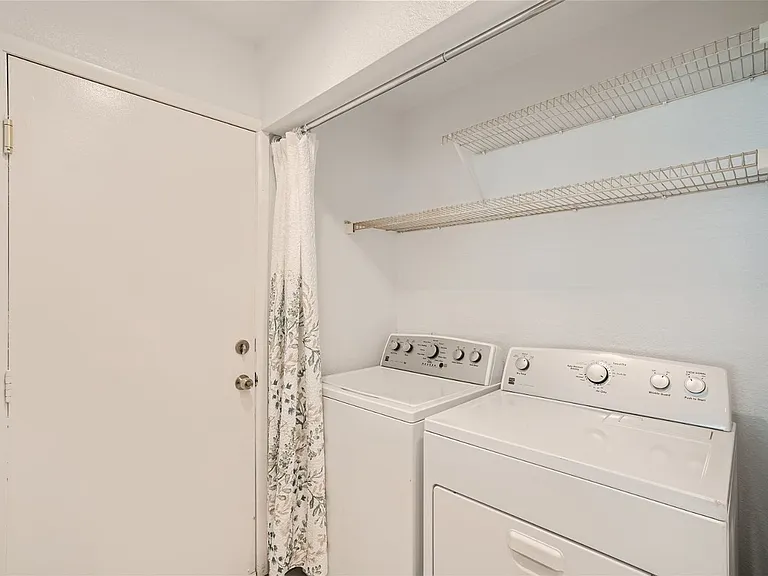 4844 Maryvale Dr — Photo 19