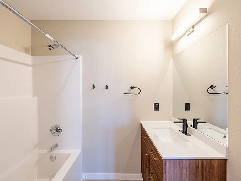 Woodland Hills Townhomes Comfortable & Convenient Living in Sioux City! — Photo 9