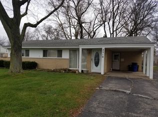 2510 Lafay Dr, West Bloomfield, MI 48324
