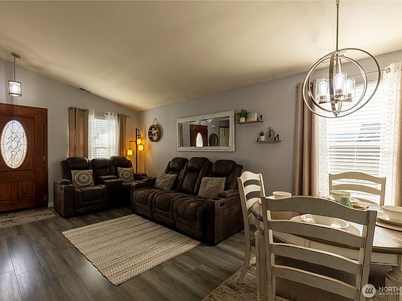 5th image of 4311 150th Street NE