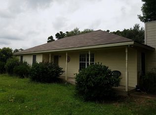 7044 Riley Rd, Bryan, TX 77808