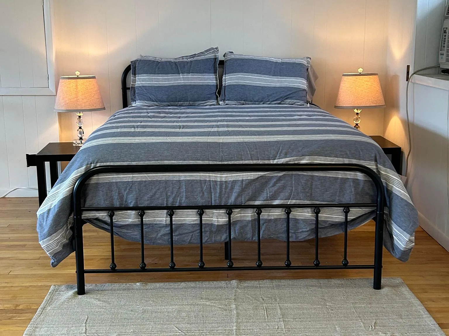 Studio, 650 sqft, $2,700 — Photo 3