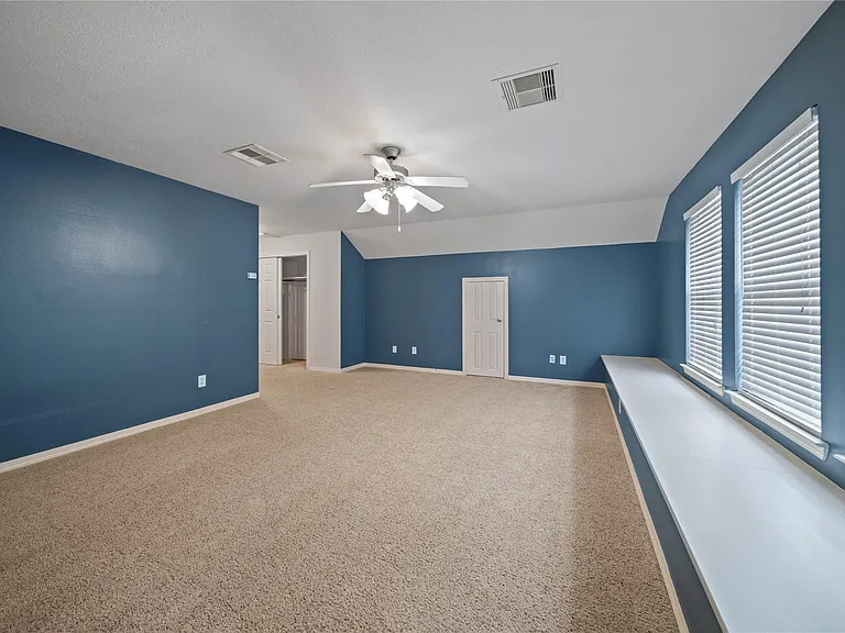 14443 Basalt Ln — Photo 34