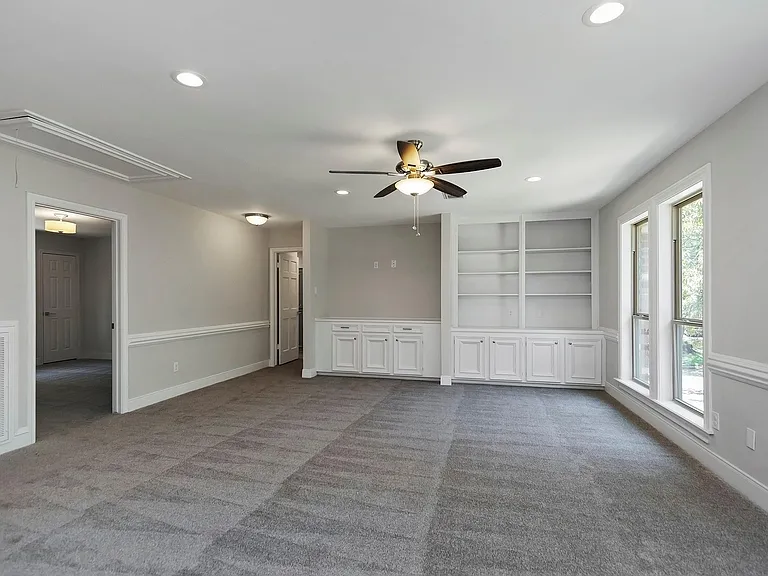 810 Herdsman Dr — Photo 40