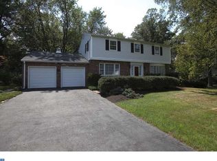 10 Walnut Ln, Doylestown, PA 18901