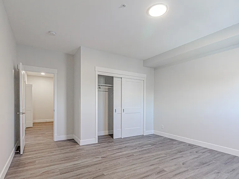 305 14th Ave NE #201 — Photo 12
