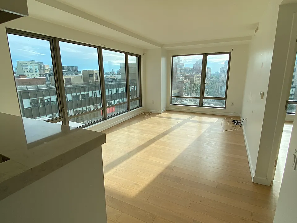 138-35 39th Ave