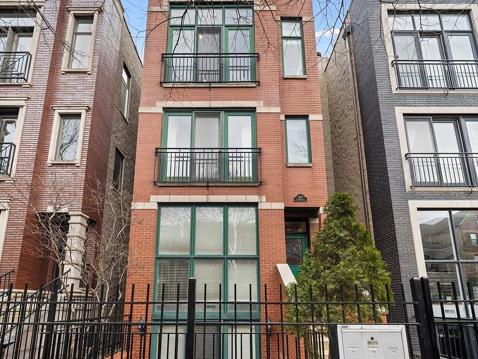 1st image of 1025 N Hermitage Ave #3