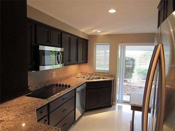4th image of 2559 Jefferson Cir