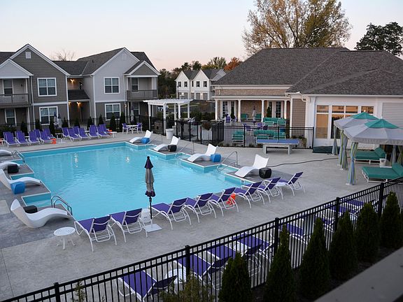 2nd image of 889 Woodmeadow Way