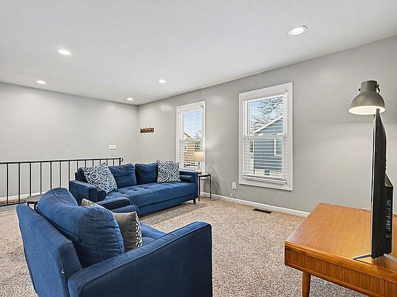 4th image of 1734 Valleywood Ct APT 4