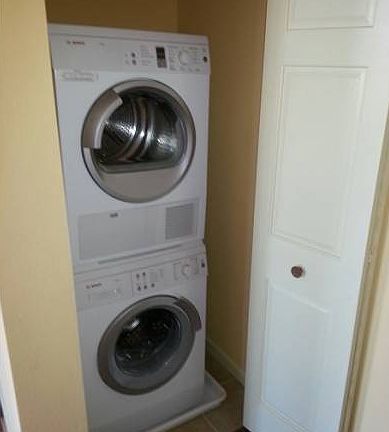 4th image of 105 E Broadway APT 6