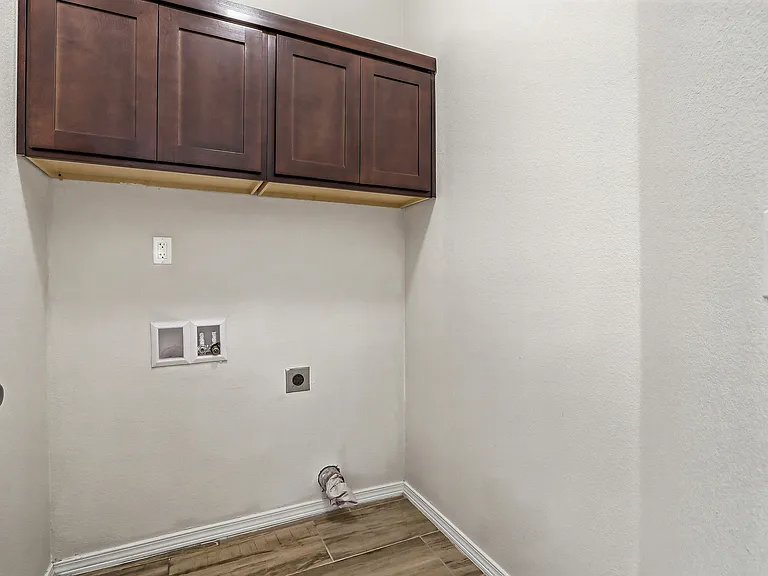 13745 Lago Vista Ave — Photo 14