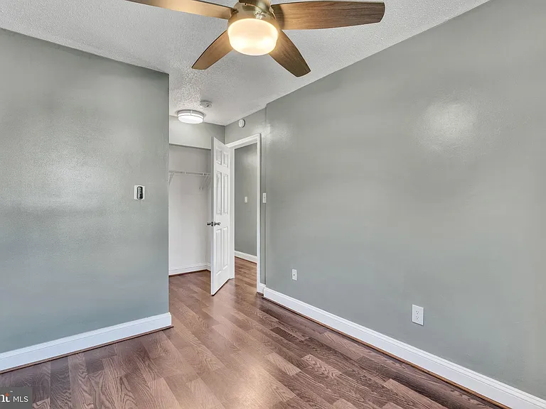 2237 Farrington Ave #203 — Photo 20
