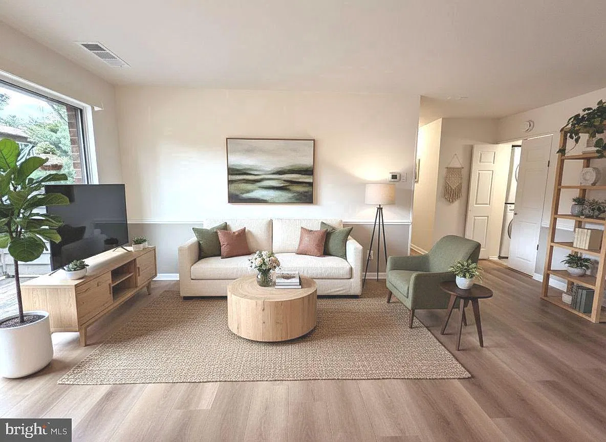 2 bed, 1059 sqft, $2,250 — Photo 3