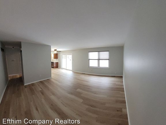 3rd image of 5133 Green Trace Ln