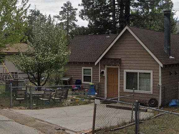 2nd image of 613 Irving Way