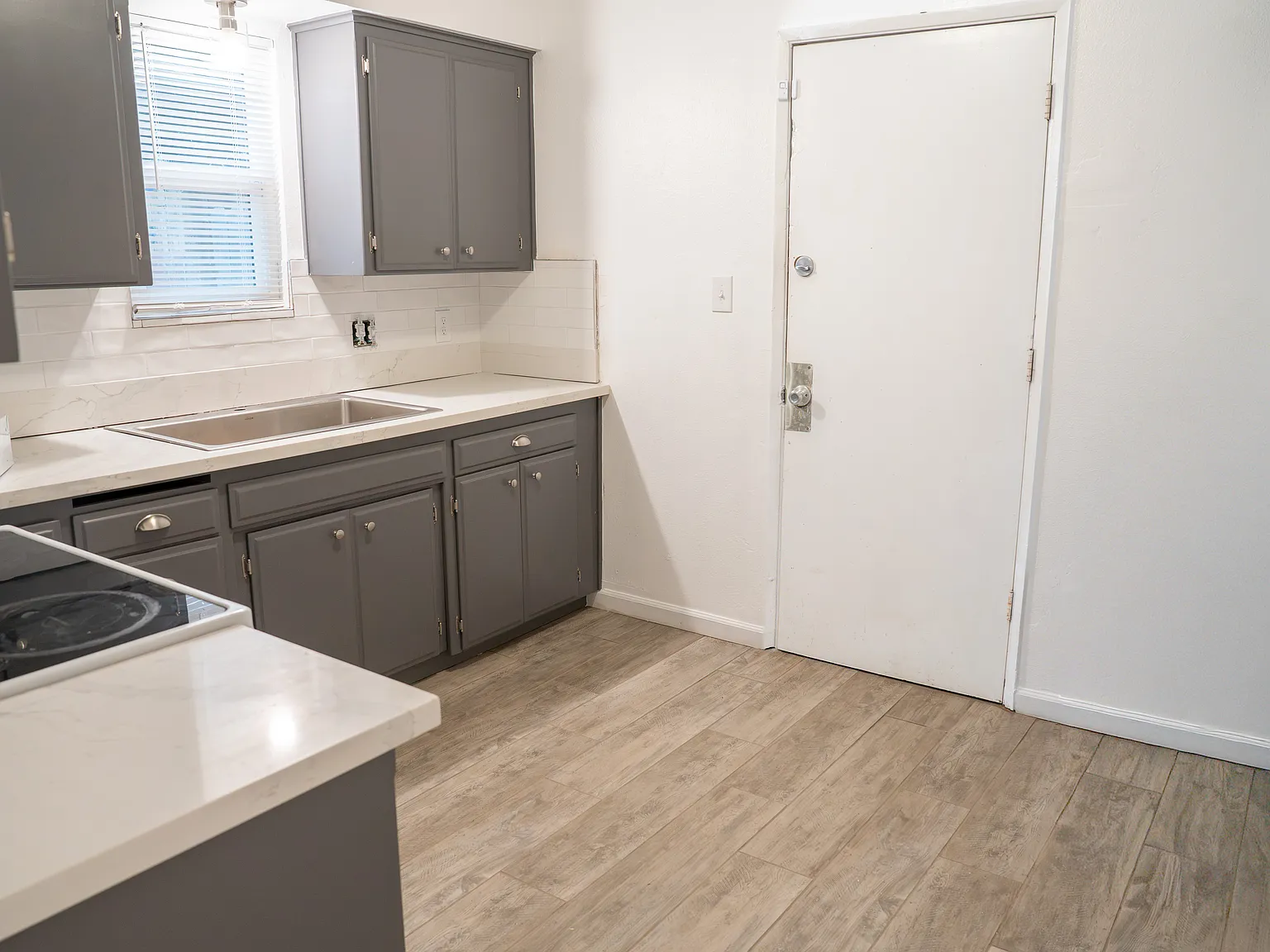 2 bed, 874 sqft, $1,750 — Photo 4