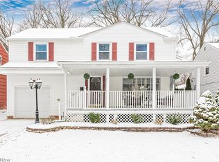 1284 Brainard Rd, Lyndhurst, OH 44124