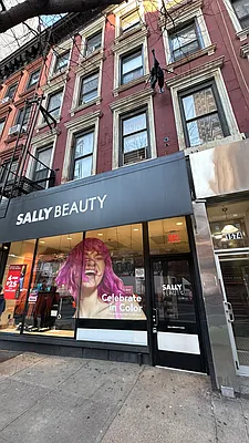 Rented by Douglas Elliman | media 8