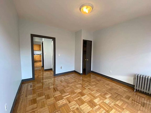 3rd image of 1128 Grant Ave #3C