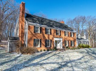 366-2 Mendham Rd, Bernardsville, NJ 07924