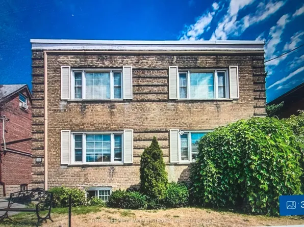 1217 Avenue Rd #3, Toronto, ON M5N 2G5