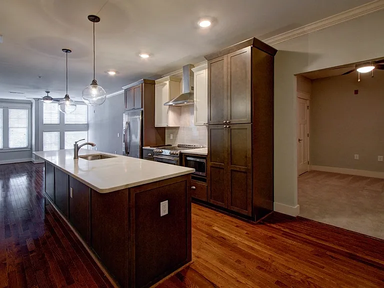 525 East Blvd — Photo 16