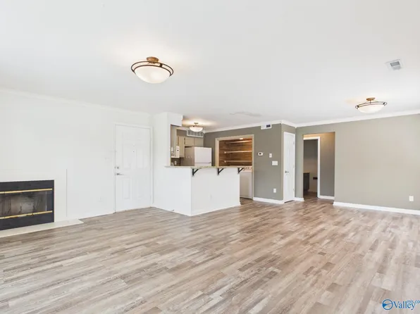263 Waters Edge Ln #263, Madison, AL 35758