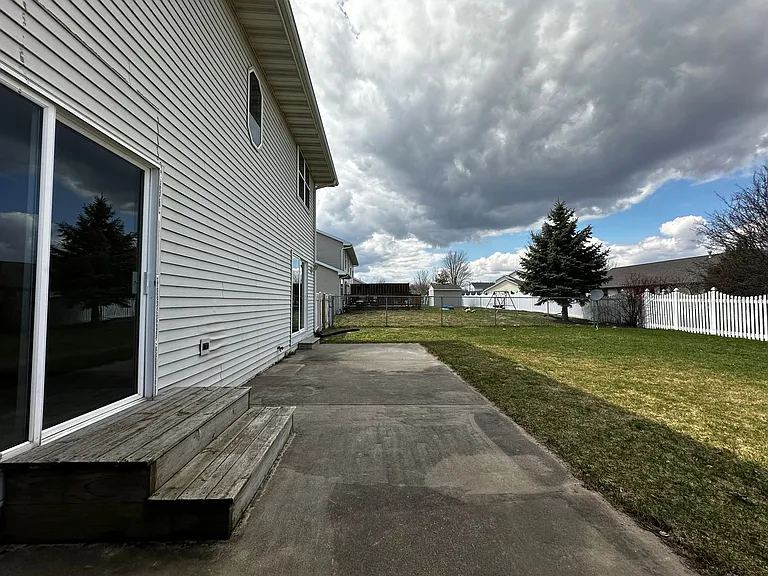 1525-1527 Okeefe Rd — Photo 12