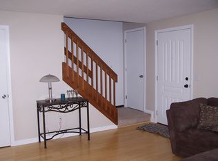 52 Kristee Cir, West Warwick, RI 02893