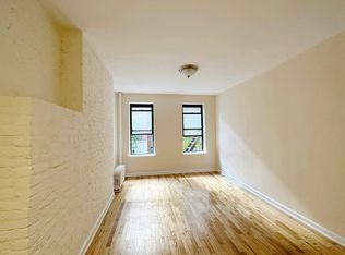 325 E 54th St APT 1B, New York, NY 10022
