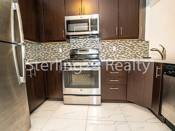 4th image of 8103 57th Ave APT 2B