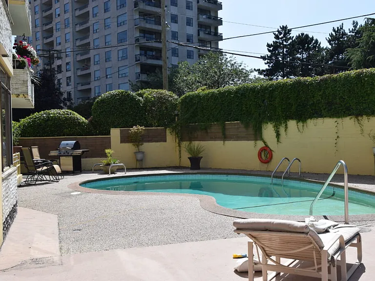 1985 Bellevue Ave #1003 — Photo 3