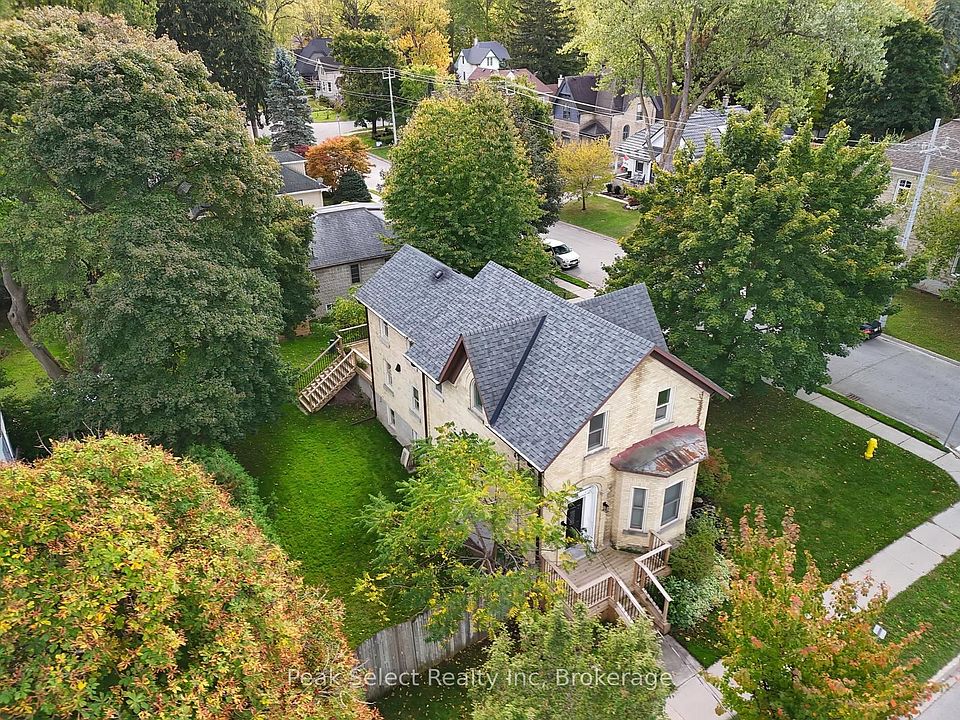 1st image of 382 Queen St E