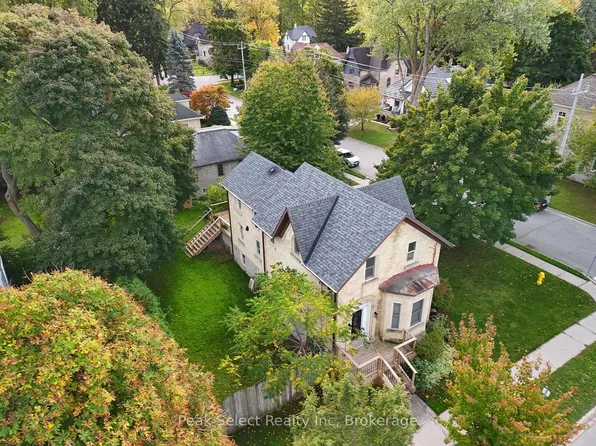 382 Queen St E, Saint Marys, ON N4X 1C5