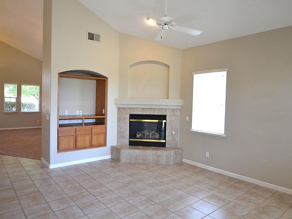 4th image of 5613 Opal Ct