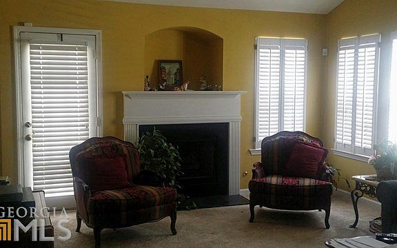 2nd image of 427 Fairlawn Dr