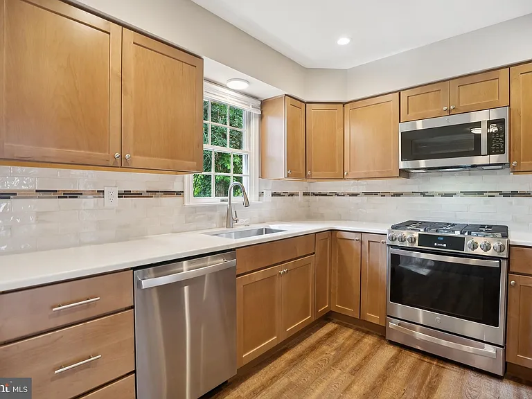 5400 Wissahickon Ave #6 — Photo 14