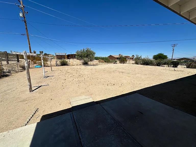 5746 Halsey Ave — Photo 14
