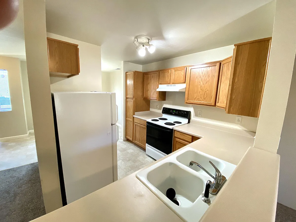 Building Photo - 2030 Brookhurst St #10-1