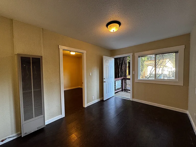 14860 River Rd #13 — Photo 4