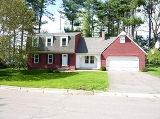 1136 Simon Dr, Endicott, NY 13760