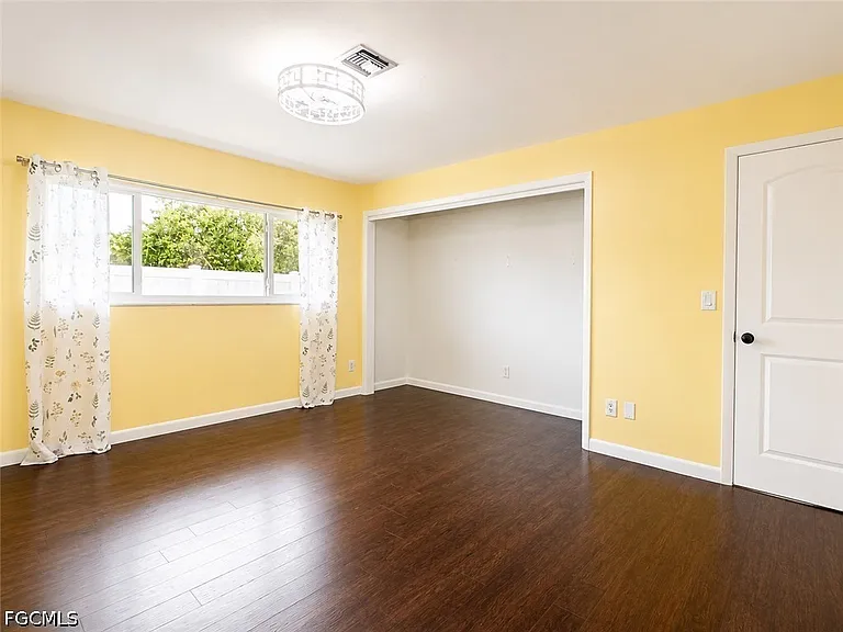8512 Chatham St — Photo 16