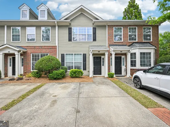 2084 Del Lago Cir NW #1, Kennesaw, GA 30152