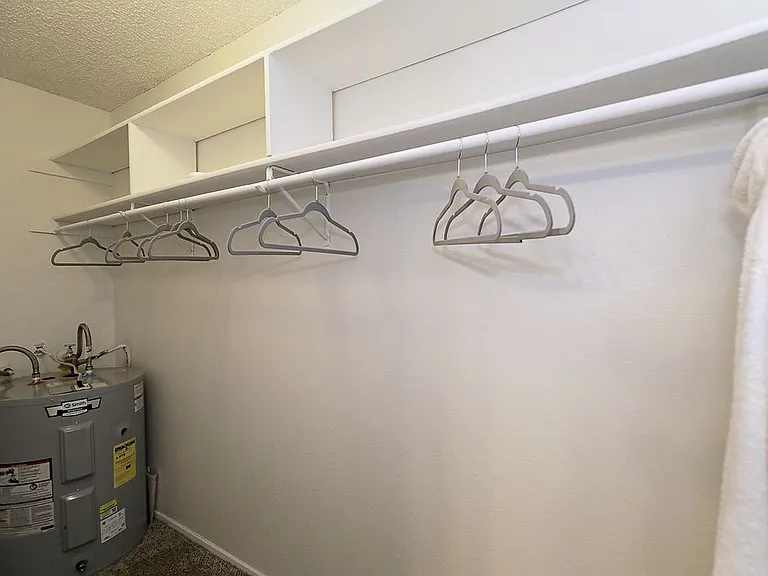 City Summit Apartments — Photo 73
