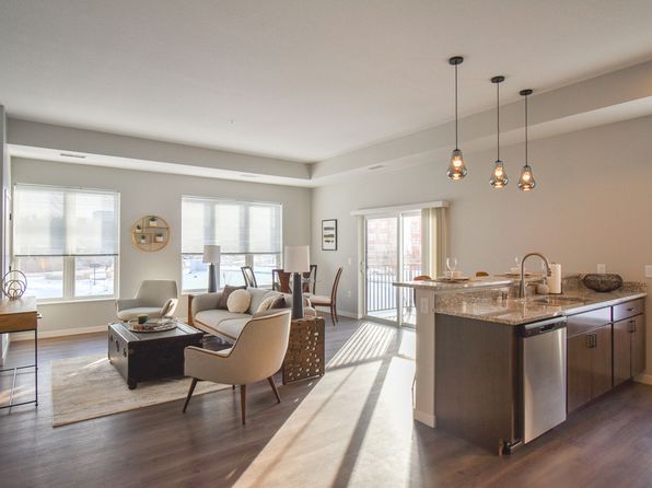 55 S Livingston Ave #404