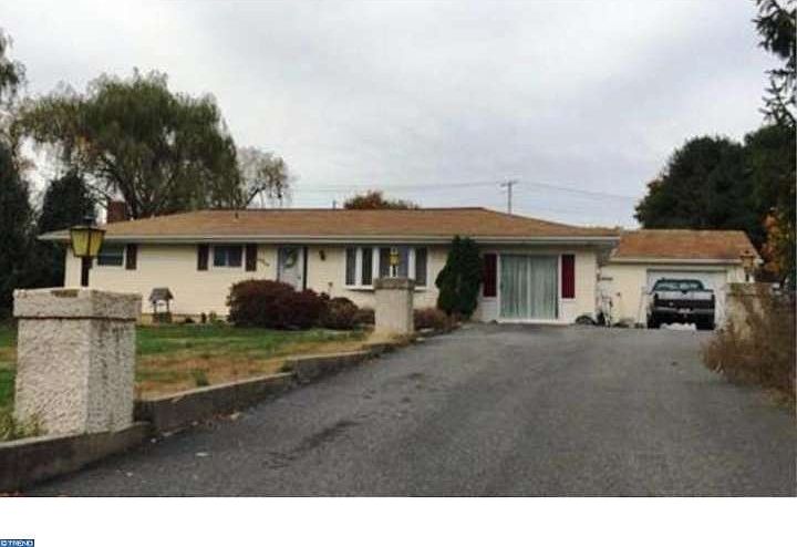 2nd image of 6060 Fountain Rd