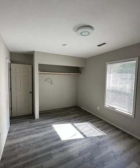 9253 SW Terwilliger Blvd — Photo 8